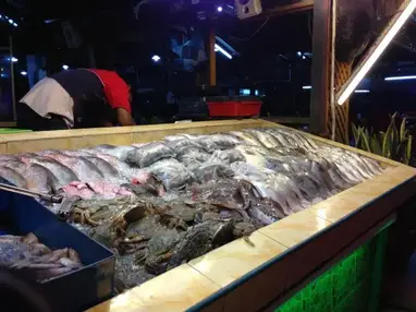 10 Tempat Makan Kedai Ikan Bakar Pilihan Saji My