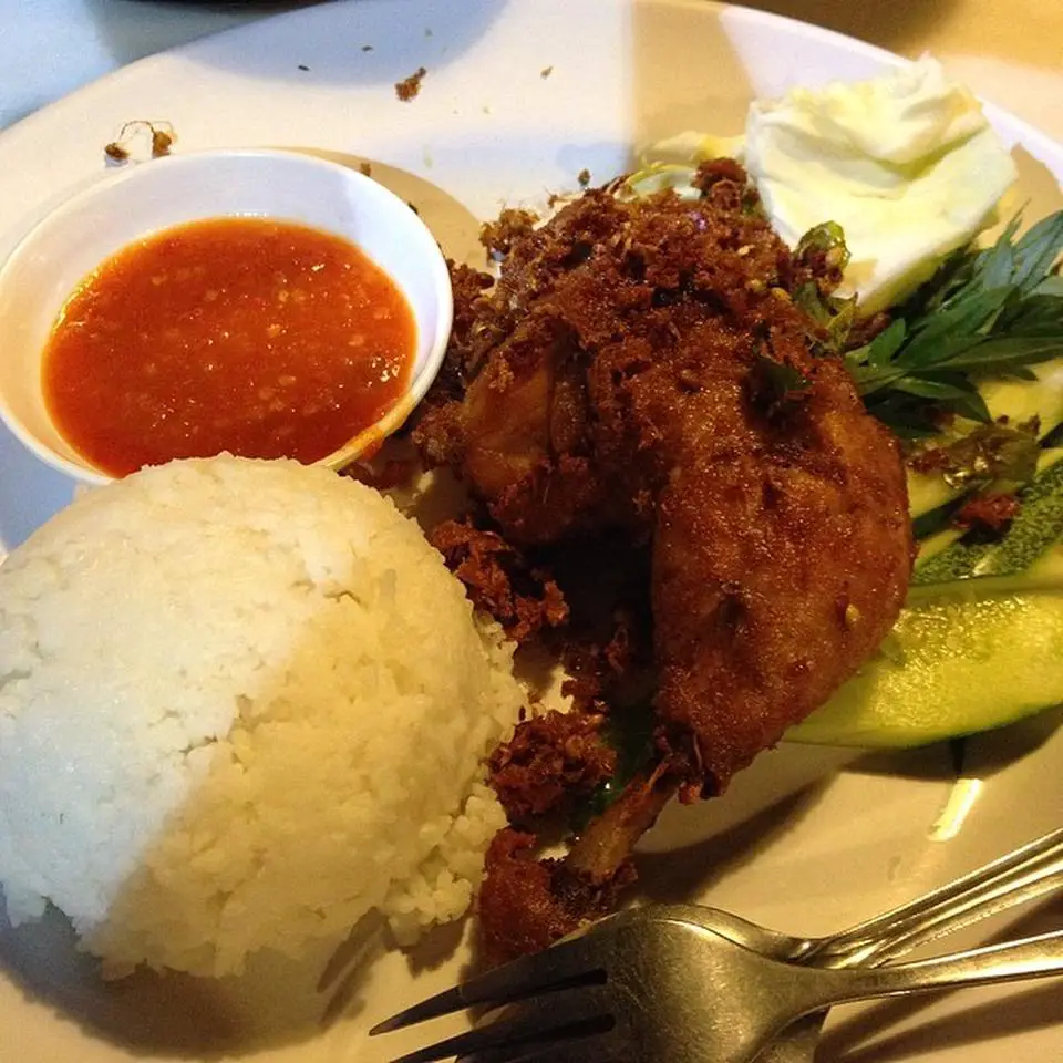 17 Tempat Makan Menarik Di Kuching Sarawak 2019 Saji My