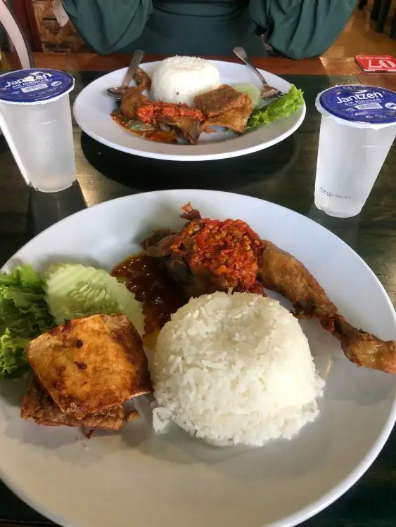 50 Tempat Makan Menarik Di Melaka 2020 (Best Sedap UPDATE)