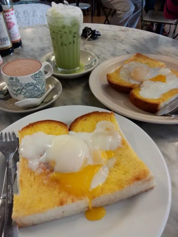 roti telur goyang @ suhaimi cafe