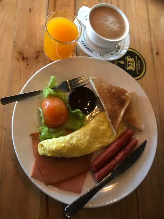 Breakfast @ 71 Cafe