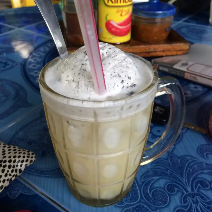 coconut shake @ warung kurnia ibu