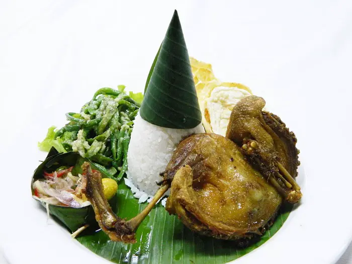 Nasi Ayam Penyet @ Sierra Cafe & Lounge