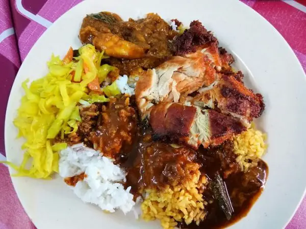  Nasi  Kandar Pak Ali Jeniang Sedap Walaupun di Kampung 