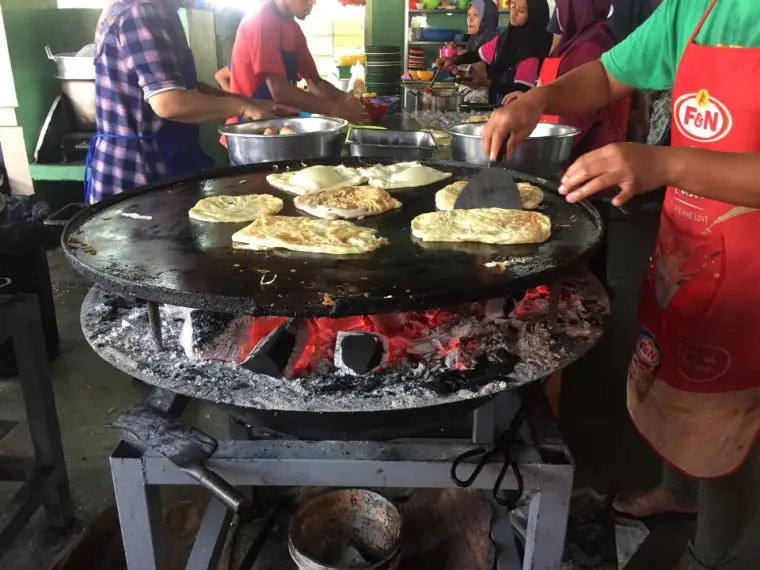 Roti Canai Kayu Arang Melaka