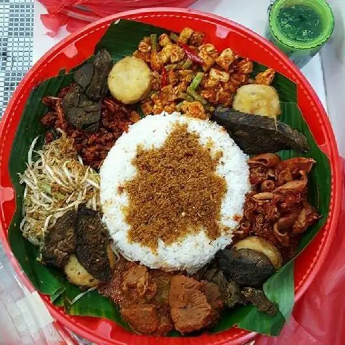 Nasi Ambeng
