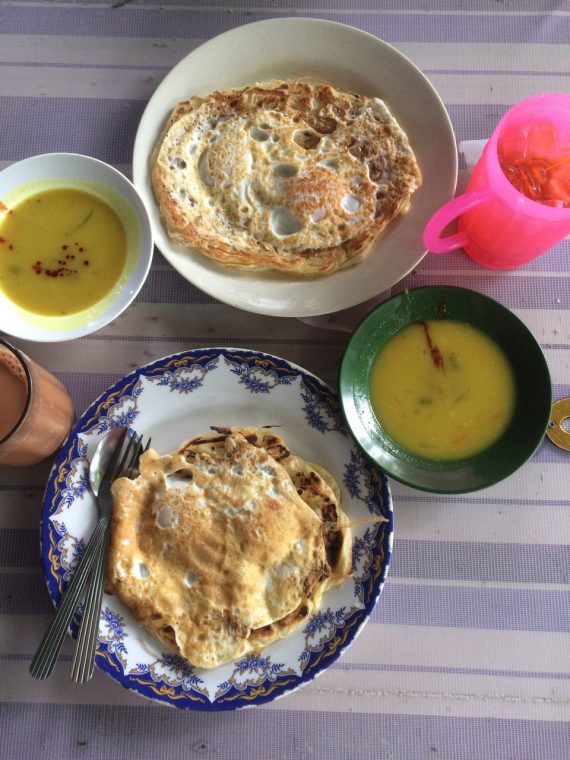 Roti Canai Paling Best Di Roti Canai Kayu Arang Melaka Saji My