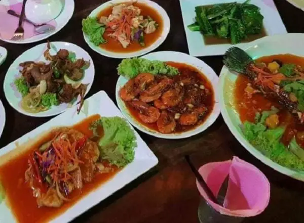 20 Tempat Makan Best Di Yong Peng (Memang SEDAP) - Saji.my