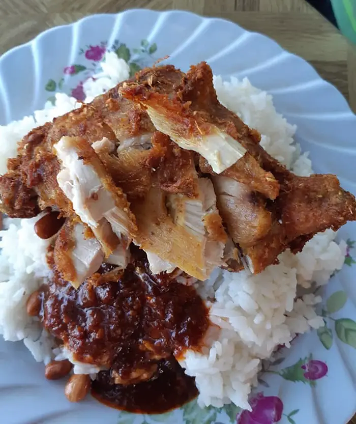 Nasi Ayam Berempah @ Mee Bandung Warisan