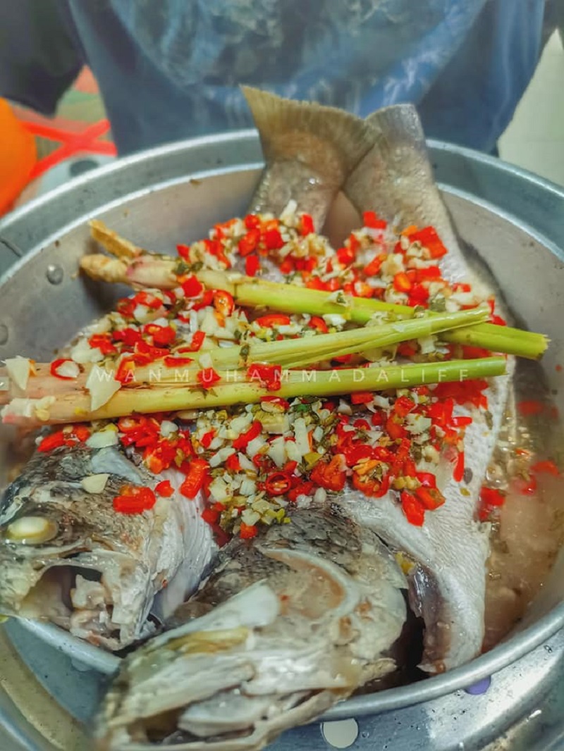 Resepi Ikan Siakap Pla Neung Manao (Dengan 3 Langkah Mudah