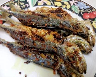 Ikan Kecil Goreng Sabah